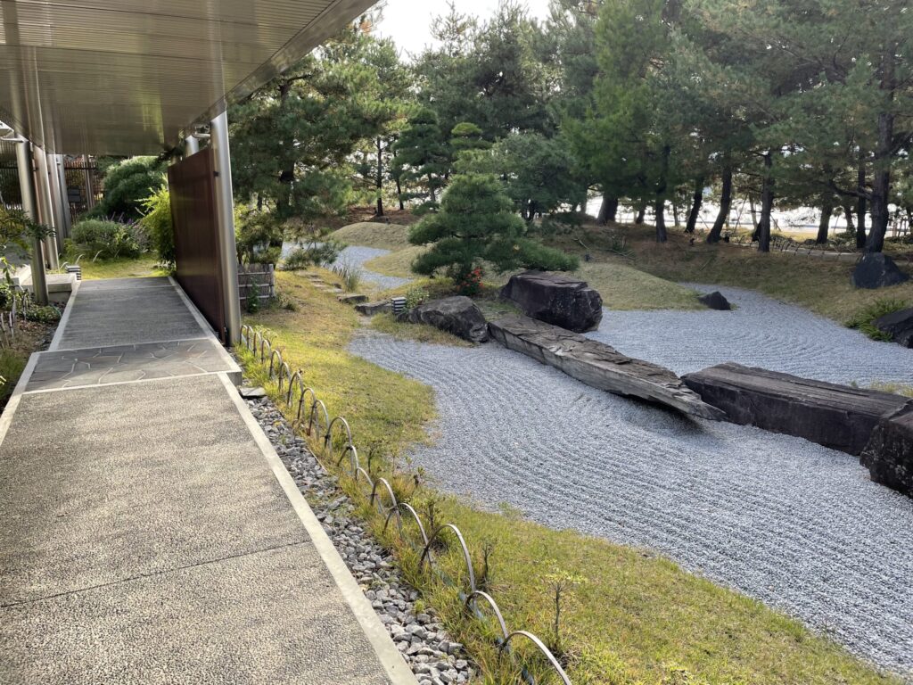 神戸みなと温泉蓮の日本庭園